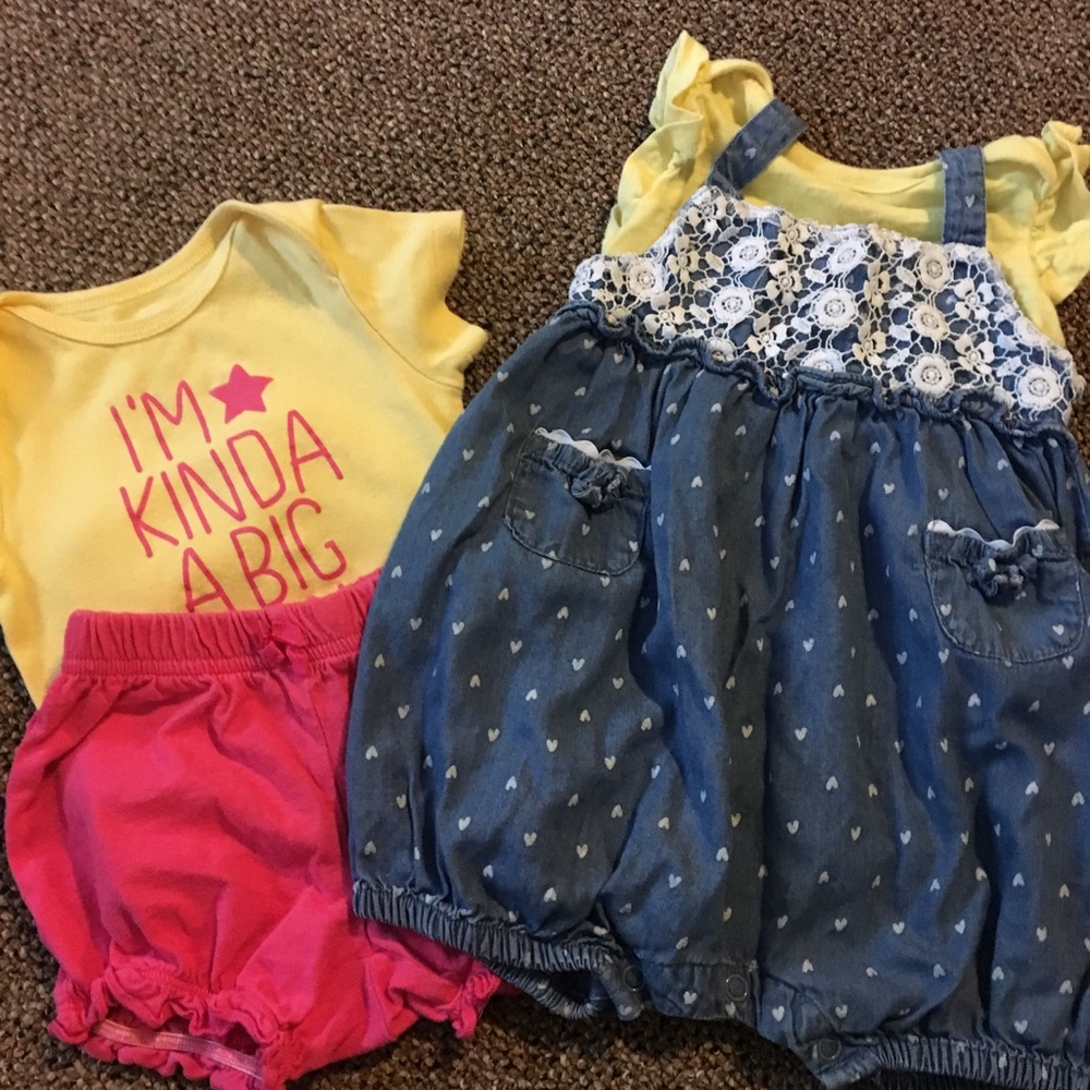 Baby girl outfit bundle